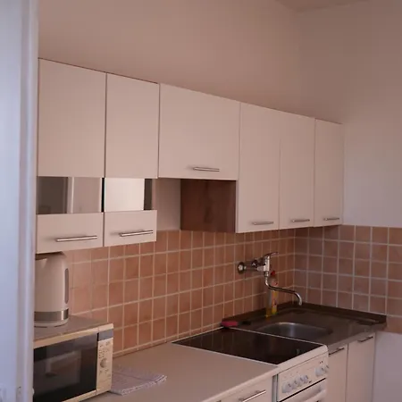 L-house Apartment *