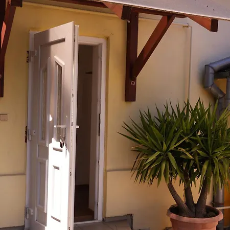 L-house Apartment